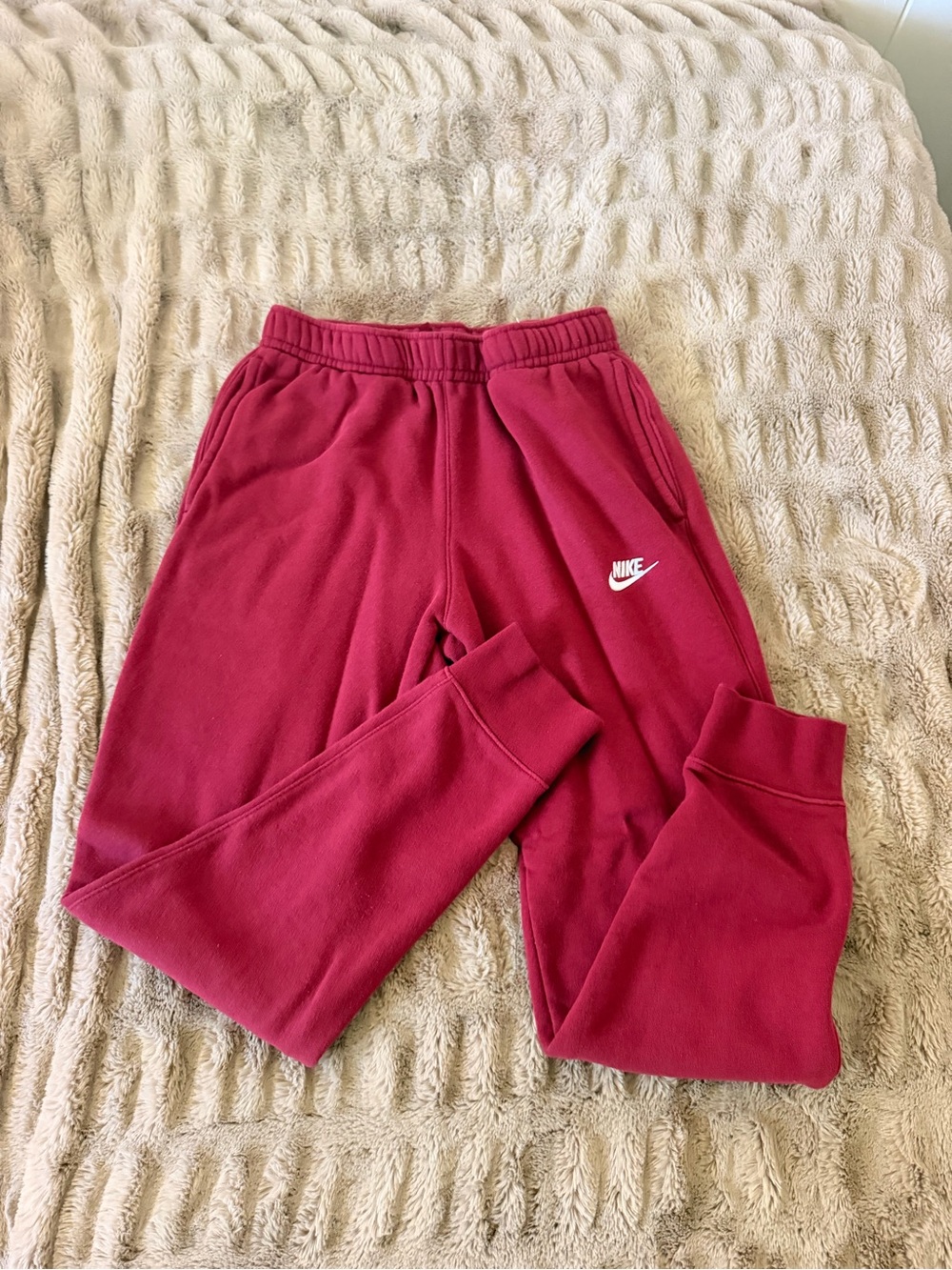 Nike Men’s Maroon Fleece Joggers